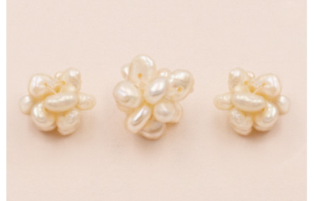 Bola de 10mm hecha de perlas Blancas