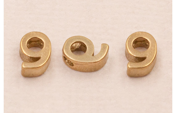 Pieza Número 9 7*6*2 Oro