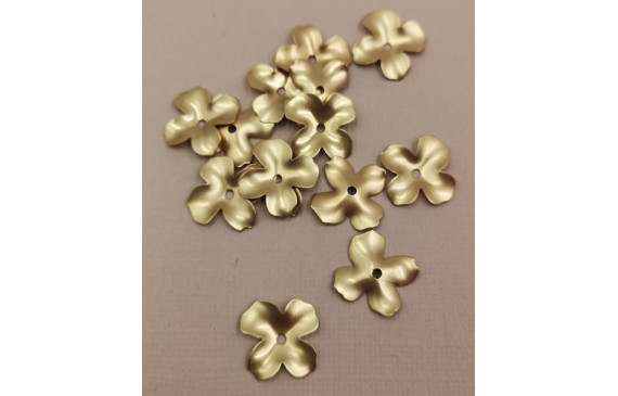 Pieza Flor 4 pétalos 17mm diámetro Oro Mate