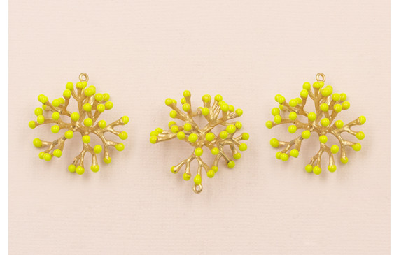 Cogante Coral 25*25*12mm Oro Mate Esmalte Pistacho