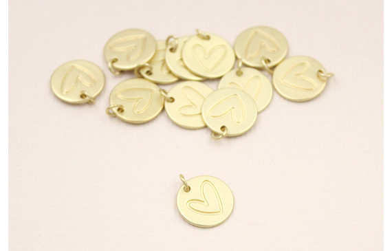 Chapa Dorado Mate 13mm Corazón