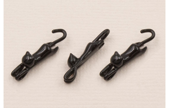 Coltante Gato 20*4mm Esmalte Negro