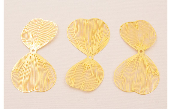 Cuenta Pareja de Pétalos 50*27mm moldeables Oro