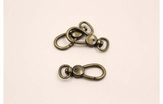 Mosquetón plano O.Viejo 44*17mm