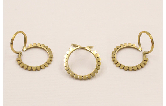 Stainless Steel: Ear Cuff Rueda estriada 19mm Oro