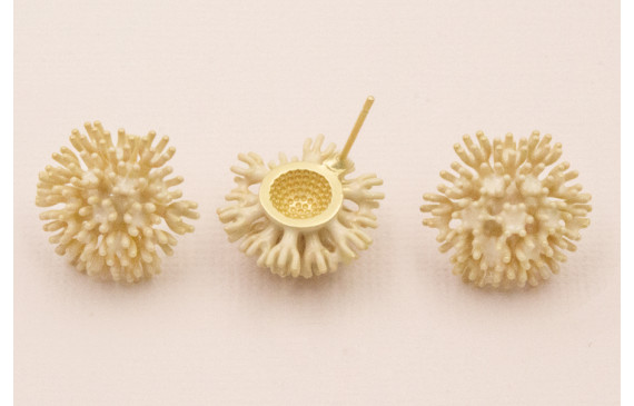 Pendiente Nenufar 17mm diametro Crema