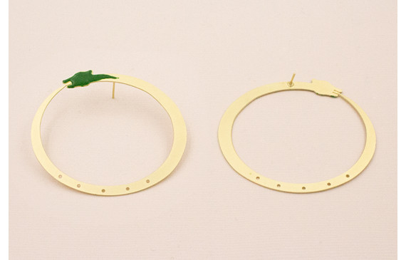 Pendiente Aro dragón 60*50 Dorado Mate