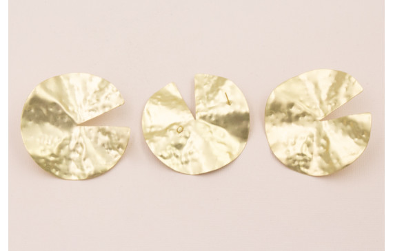 Pendiente Nenufar 55mm anilla trasera Oro Mate