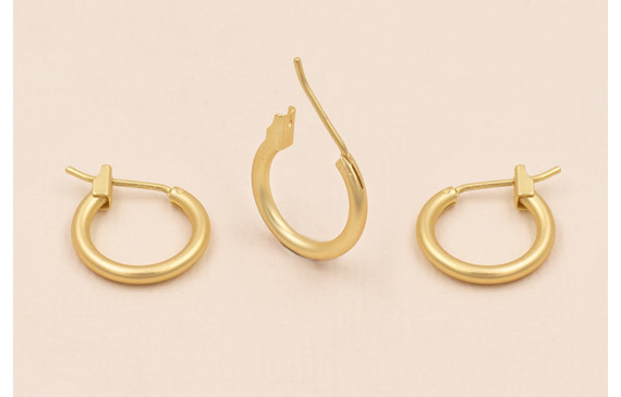 Pendiente Aro cerrado 14mm diametro Dorado Mate