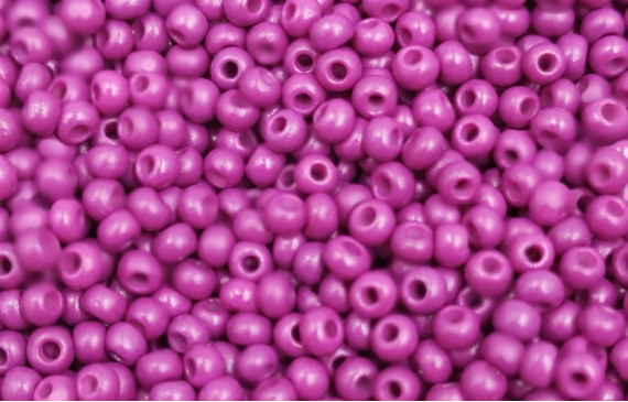 10 gramos de Abalorio cristal morado