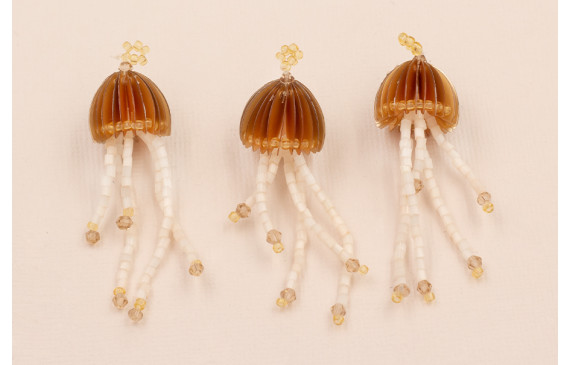 Medusa de Abalorios 50*15mm Marrón y Blanca