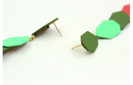 Pendientes tira de esmaltes mates en colores pista