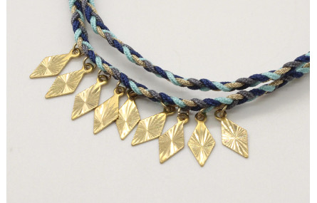 Pulsera trenza macrame azules con rombos en oro y 