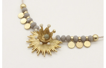 Pulsera hilo macrame plateado con facetadas grises