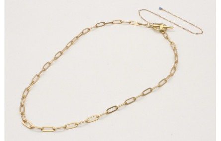 Collar cadena rectangular oro mate con cierre de T