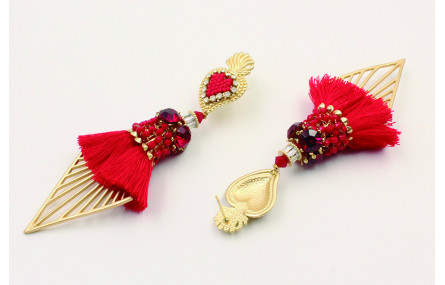 Pendientes perno sagrado corazón con corazón miyuk