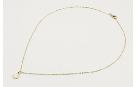 Solitario cadena de eslabón pequeño con chapa cora