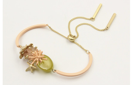 Pulsera semirigida con bolas rositas, estrella de 