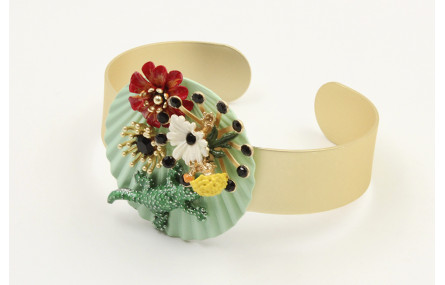 Pulsera rigida con disco ondulado turquesa  flores
