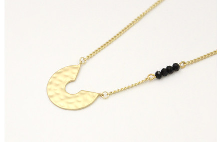 Collar cadena eslabón plano oro mate con colgante 