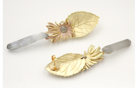 Pendientes perno hoja oro mate con liston de sodal