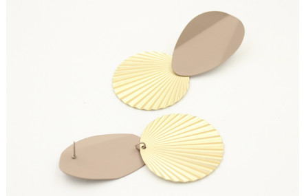 Pendientes perno ovalo doblado esmalte visón mate 