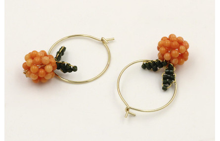 Pendientes aro dorado con bola corales y ramas miy
