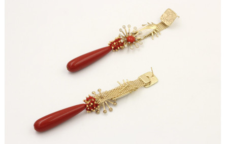 Pendientes largos cadena tira dorado mate, cigarra