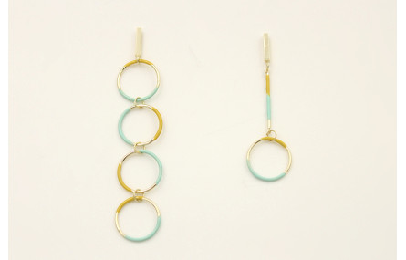 Pendientes irregulares de acero inoxidable con per