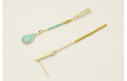 Pendientes irregulares de acero inoxidable con per