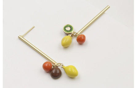 Pendientes perno palo dorado mate con limones, nar
