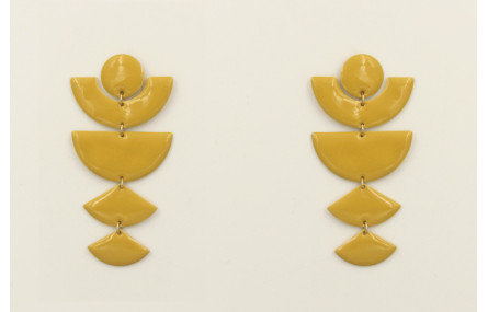 Pendientes con perno de círculo y piezas geométric