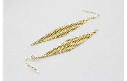 Pendientes perno sencillo con pieza de maya forma 