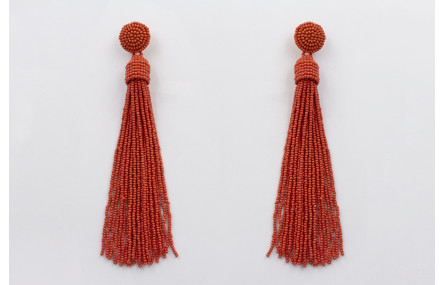 Pendientes perno media bola y fleco abalorio color