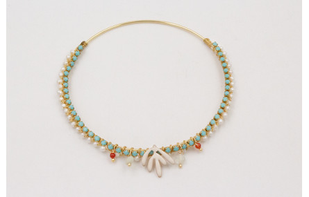 Pulsera rigida dorada con cadena de strass turques