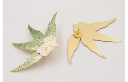 Pendientes ramillete 4 hojas planas esmaltadas ver