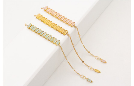 Pulsera de cadena chapitas dorada mate con centro 