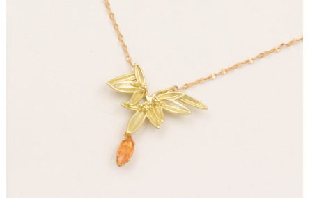 Collar cadena micro ovalo dorado mate con colgante