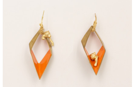 Pendientes aro coral dorado mate con rombo biselad