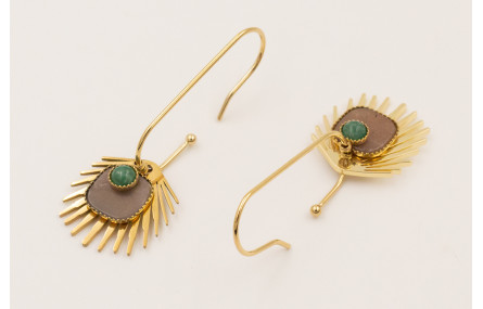 Pendientes gancho semicerrado con colgantes concha