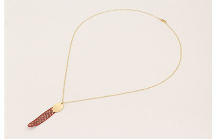 Collar cadena eslabón pequeño dorado mate con colg