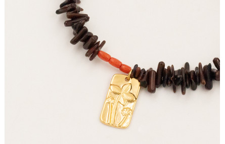 Pulsera chips coral marrones con micro tubo coral 