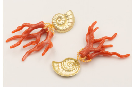 Pendientes perno cracola grande dorada mate con co