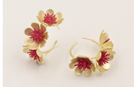 Pendientes aro 3 flores con estrellas coral esmalt