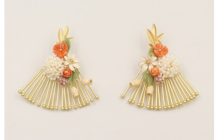 Pendientes perno conjunto hojas doradas mate con t