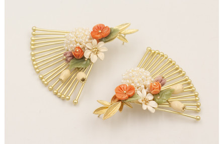 Pendientes perno conjunto hojas doradas mate con t