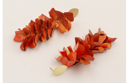 Pendientes perno ovalado dorado mate con cascada d