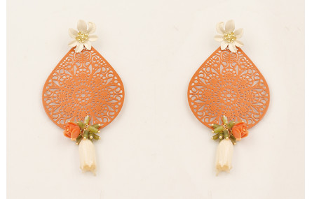 Pendientes flor esmalte natural crema, colgante lá