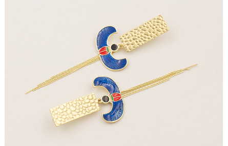 Pendientes esfinge esmaltada azul, negro,rojo con 
