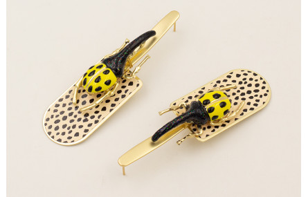 Pendientes escarabajo esmaltado negro, amarillo to